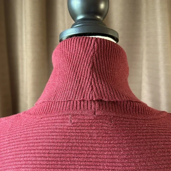 Pink Clover Ribbed Turtleneck Pullover Size M - Picture 4 of 7